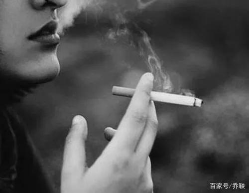 红酒冰烟油60ml，抽电子烟可以达到控烟的目的，并且戒烟吗抽电子烟有危害吗