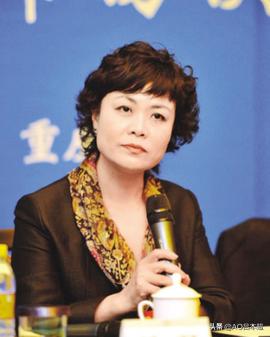 国内当代女性文学的代表作家有谁？