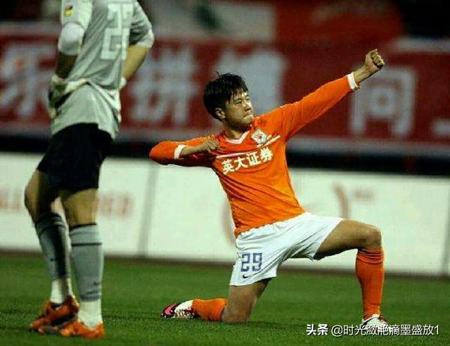 李斯羽身高:国足历史第一射手李金羽去哪儿了？近况如何？