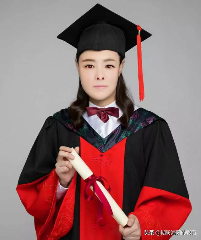 “人到中年,不要炫耀自己、家人和事业”你认同这句话吗,为什么？
