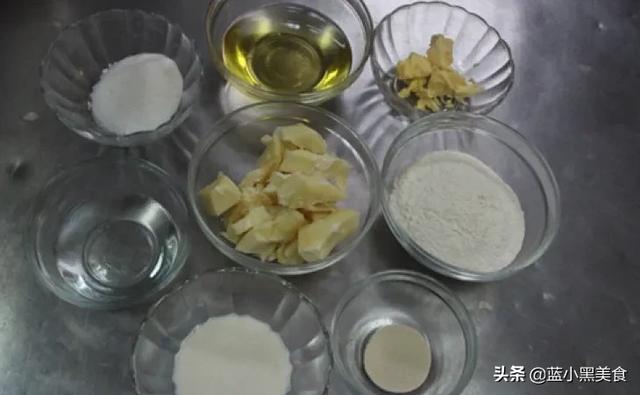 甜甜圈图片:甜甜圈是烤出来的还是油炸的？怎么做好吃？