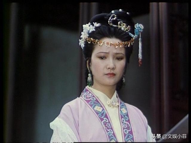 薛宝钗扮演者:如何评价在老版《红楼梦》中，贾环、薛宝琴、李纨的扮演者