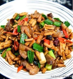 腊肉的吃法,你们家乡，腊肉是怎样做来吃的？