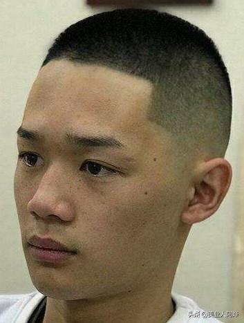 30岁男人剪什么发型显成熟