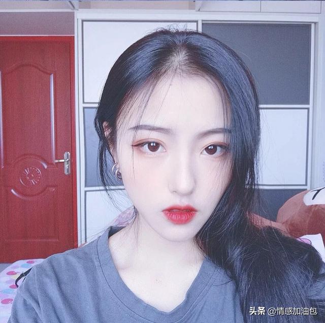 我感觉自己失恋走不出来,只有新欢才能忘记旧爱,也怕自己忘不了,又迫切的想开始下一段,我是怎么了？