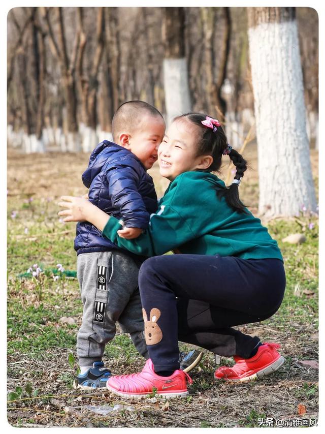 带宝宝脾气不好怎么办:我一个人带只有两岁和三岁的孩子，我经常打骂他们，怎么办？