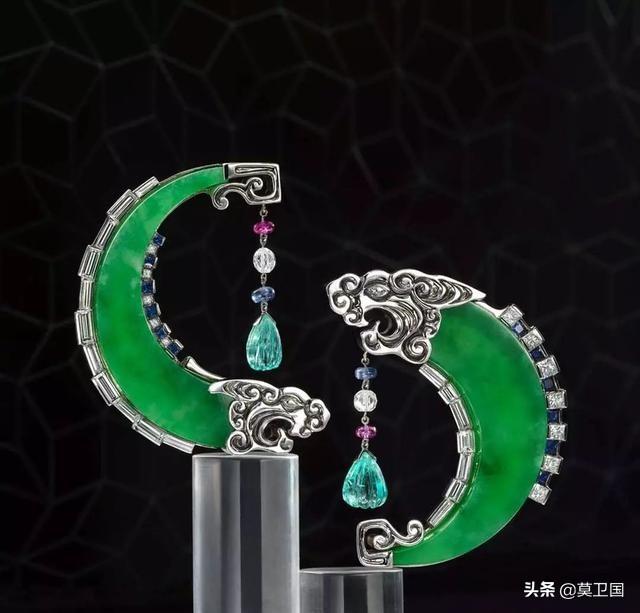 玉吊坠怎么清洗和保养方法,翡翠吊坠能用洗洁精清洗吗？