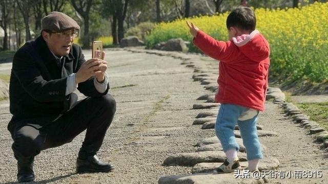 为什么有些老人一定要给儿女带孩子？