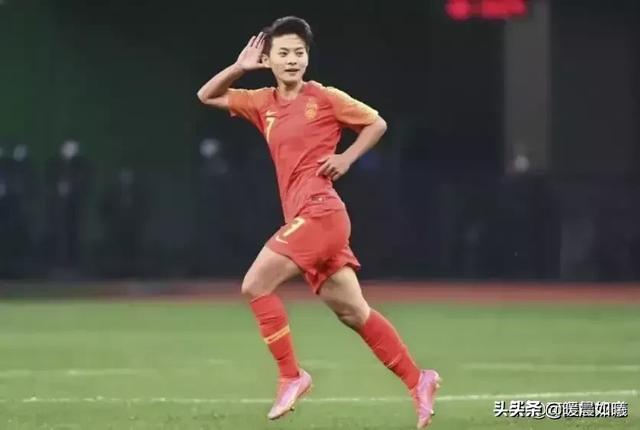 王霜被人民日报、国际足联、女足主帅盛赞，仅仅是因为最后一球吗？
