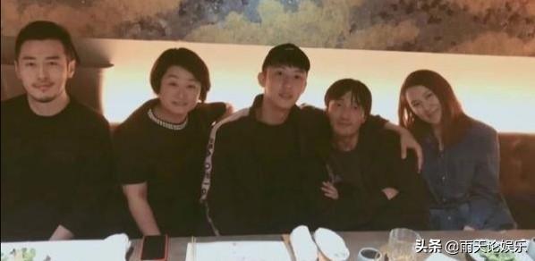黄景瑜个人资料简介及:黄景瑜这个演员怎么样？你是哪部影视剧开始关注他的？