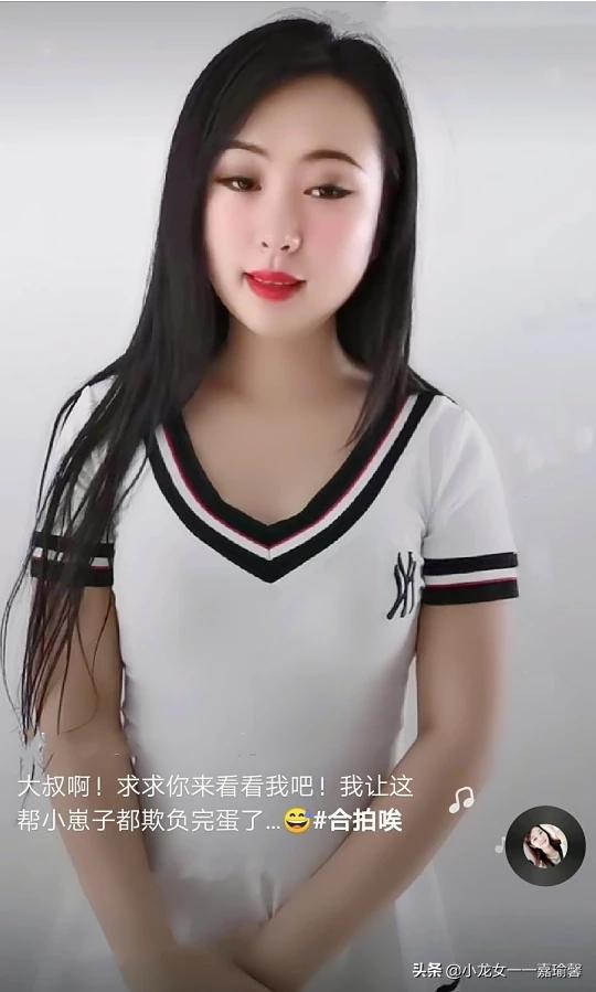 女人爱狗狗群视频:为什么大多单身女人都喜欢养大型犬？
