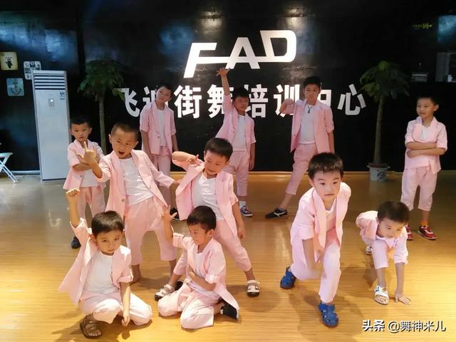 我的答铃舞蹈教学:舞蹈基本功最科学、安全、快速、简单的教学法是什么？