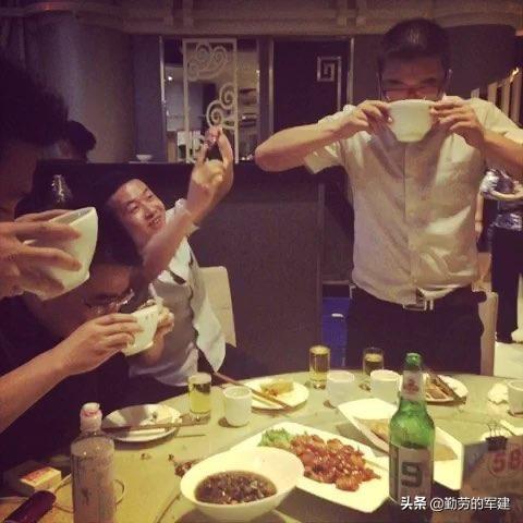 崔雪莉ktv照片事件:喝醉或者喝多到底能干出多丢人的事情