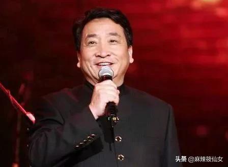 赵本山潘长江互怼:曾经比赵本山、潘长江名气还大的阎淑萍，为啥选择了隐退？