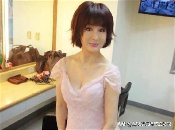 潘迎紫图片:你觉得70多岁的潘迎紫美吗大家对现如今的潘老太太有什么看法