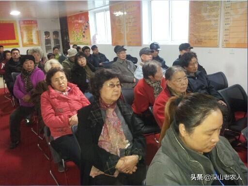 伊丽莎白霍姆斯:伊丽莎白·霍姆斯何时接受审判？