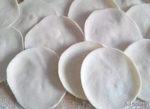 饺子皮做成油泼面爽滑又入味，高筋面包粉可以做饺子皮么，怎么样