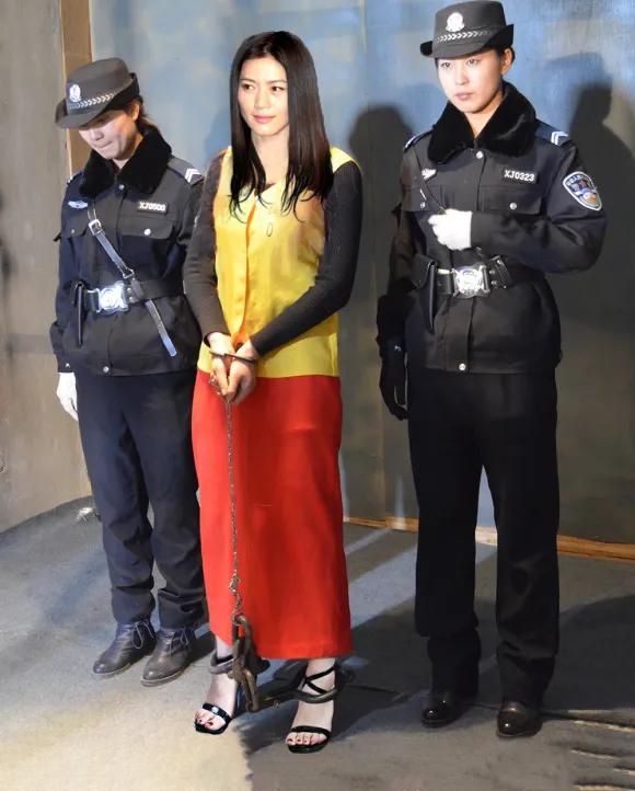 头条问答 - 死刑犯执行死刑时,有没有微笑不当回事的犯人?(20个回答)