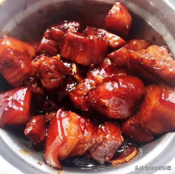 请问一斤肉要放多少克香料？怎么最好吃？