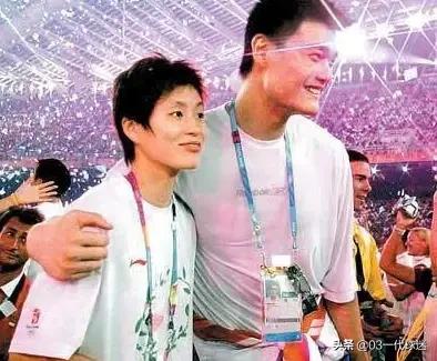 姚明老婆身高:姚明2.29米，姚爷爷2.03米，姚明家族基因究竟是怎样的？