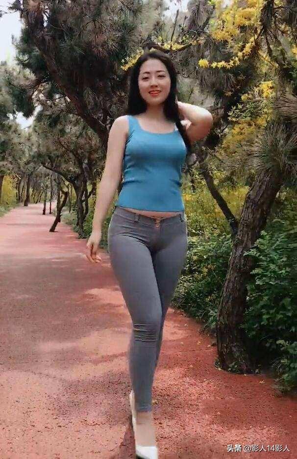 160斤的女孩,你们觉得胖女人漂亮吗？