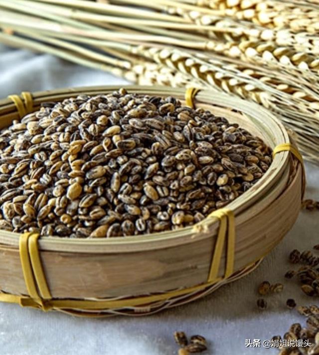 头条问答 - 黑小麦与黑麦营养成分一样吗?区别在哪?