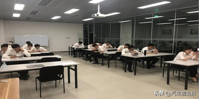 <a href=https://maguai.com/list/31-0-0.html target=_blank class=infotextkey><a href=https://maguai.com/list/31-0-0.html target=_blank class=infotextkey>汽车</a></a>微信<a href=https://maguai.com/list/256-0-0.html target=_blank class=infotextkey><a href=https://maguai.com/list/256-0-0.html target=_blank class=infotextkey>朋友圈</a></a><a href=https://maguai.com/list/28-0-0.html target=_blank class=infotextkey><a href=https://maguai.com/list/28-0-0.html target=_blank class=infotextkey>广告</a></a>图:<a href=https://maguai.com/list/31-0-0.html target=_blank class=infotextkey><a href=https://maguai.com/list/31-0-0.html target=_blank class=infotextkey>汽车</a></a>4S店做活动有哪些宣传方式？