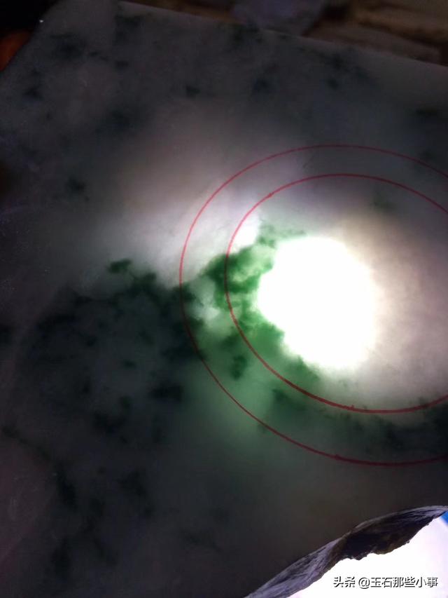 翡翠怎么养水头快一点,翡翠到底有几分水？如何理解翡翠水头？