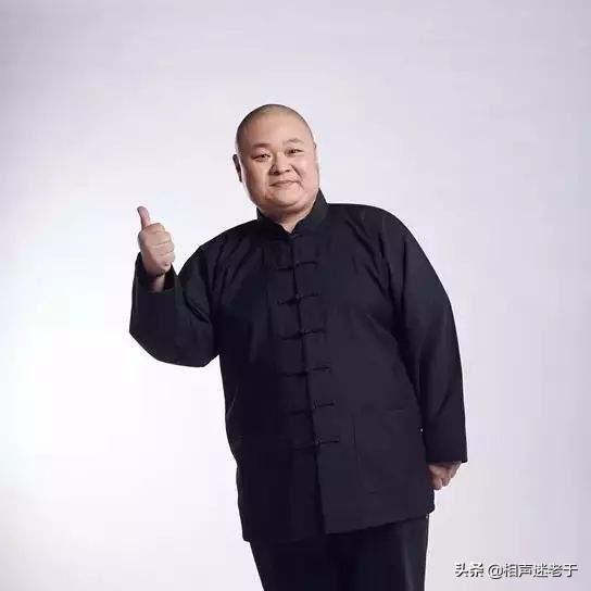 任良韵:郭德纲主持徒弟拜京剧名家吴吟秋的收徒仪式，他为何高度重视此事
