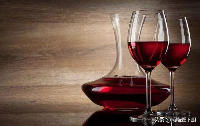 红酒和葡萄酒的区别在哪里，红酒和葡萄酒有什么区别？
