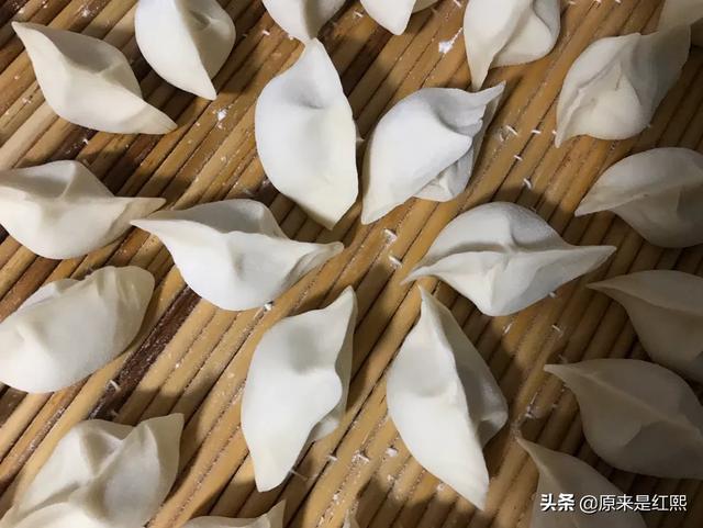 扁食蚂蚁庄园:我们把饺子叫做扁食，你们那里叫做什么？