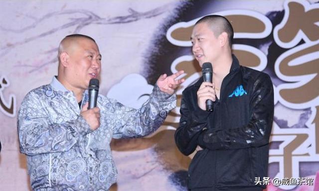 曹云金离开德云社:曹云金不再隐瞒直言：当年离开德云社是岳云鹏在捣鬼，怎么回事
