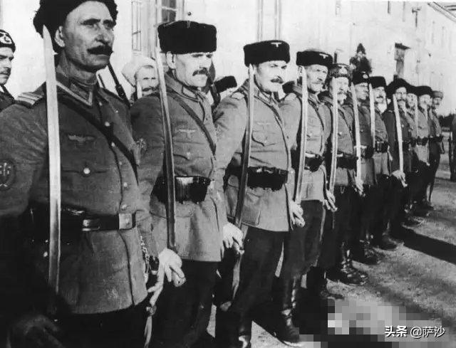 据说骑兵的马刀是不开刃的，真的是这样么？