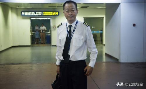 贺中平机长年龄:航空机长的机长广播的腔调为什么一定要说得那么慵懒磁性