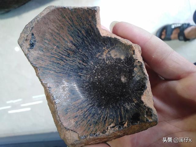 淡然,心静的昵称哥窑和汝窑有什么区别:什么是哥窑、钧窑、定窑、官窑、汝窑，具体介绍一下？