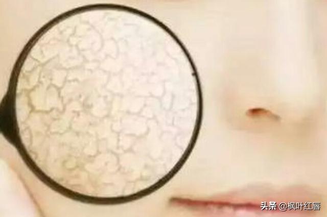 化妆水是不是爽肤水:化妆水和爽肤水什么区别有什么作用