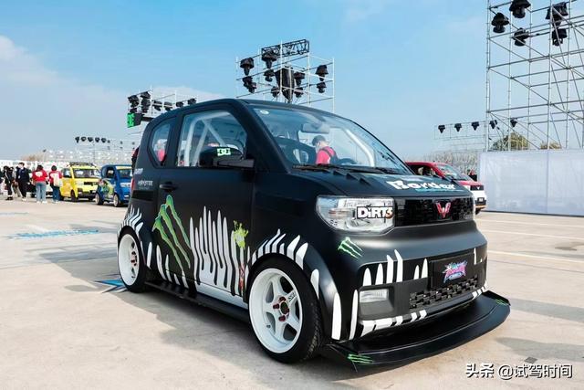 比亚迪微型电动汽车，充电一次通勤十天，比亚迪e1京城上市5.99万起售这车怎么样
