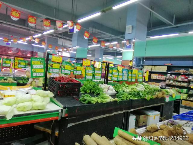 卖:卖炭翁 想在城里开生鲜店，把乡亲们种植的蔬菜拉来卖，不知道是否可行？