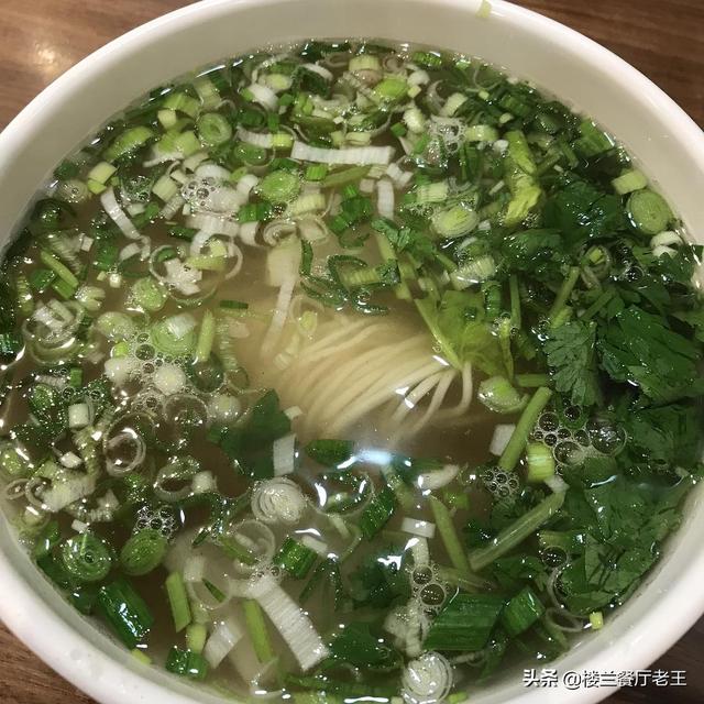 紫玉兰txt拉面要加香菜:连吃一个月兰州拉面是怎样的一种体验？