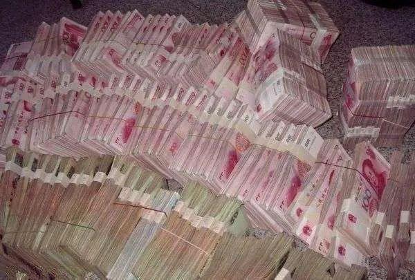 银行存入1000万，可以靠利息生活吗？插图11