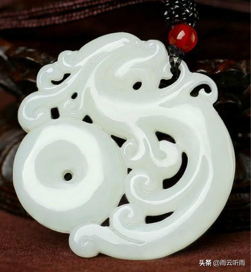 和田玉盘玩久了效果图,盘玩、佩戴和田玉的玩家都有哪些特点？