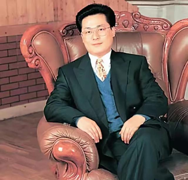 商业奇才袁宝璟，我国首位被注射死刑亿万富翁，捐495亿改命？