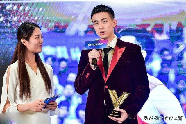 cb庙龟:CBA球员中颜值最高的前三名是谁呢？ 西蒙庙