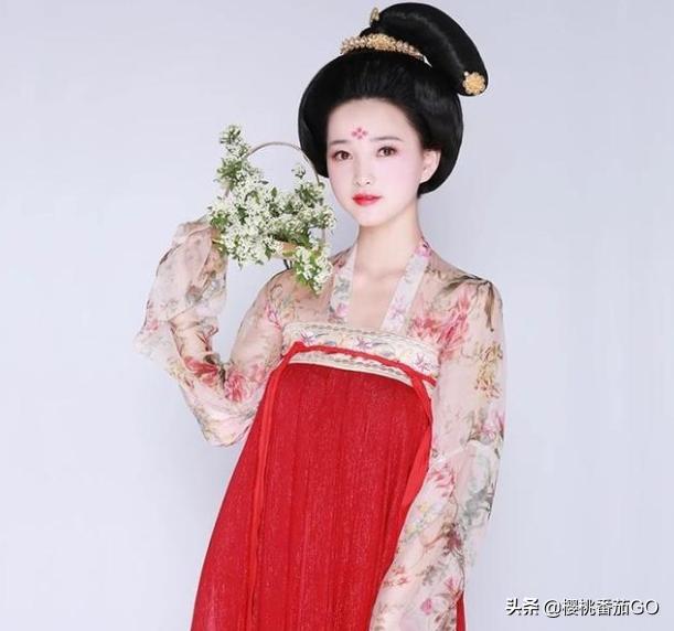 重回汉唐歌词:青凤来配什么颜色大袖衫好看