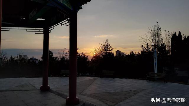 那些平时不联系，过年过节群发微信消息的人，应该拉黑吗(<a href=https://maguai.com/personal/ target=_blank class=infotextkey><a href=https://maguai.com/group/ target=_blank class=infotextkey>微信群</a></a>发拜年怎么发)