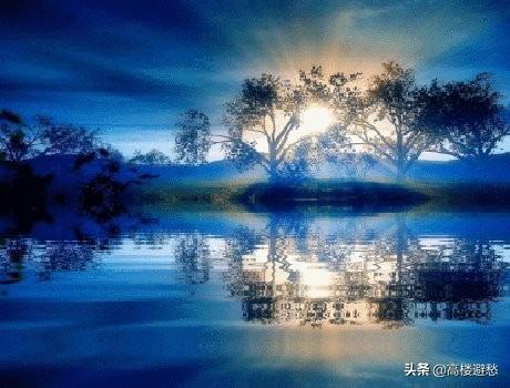 掬水月在手,弄花香满衣,这是谁的诗,出自哪里？这首诗表达了什么？