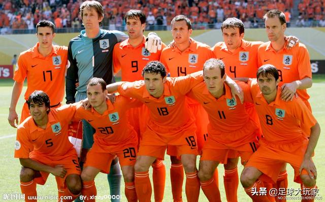 400多年前的荷兰究竟经历了什么，对于荷兰足球的衰落你怎么看，为什么会这么快走向衰落呢