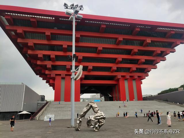 上海有什么好吃的，上海有哪些不错的景点和美食