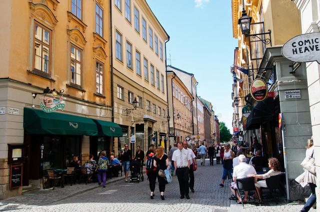1万人民币在俄罗斯可以生活多久，凭借1万人民币在瑞典可以生活多久