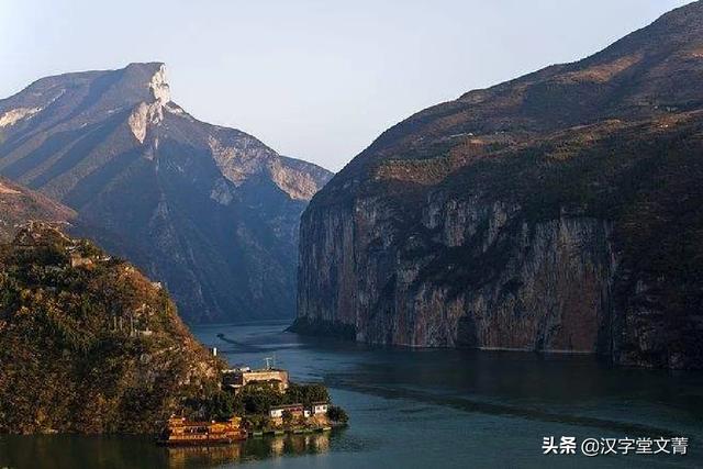 许多女人当了妈妈才知道什么叫“父爱如山”,山就是往那一杵啥也不干,有同感的吗？